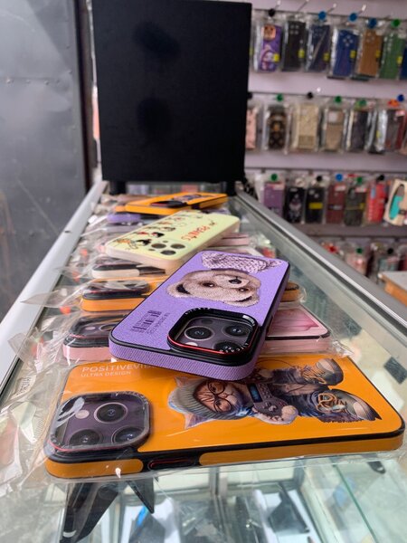IPHONE AIRCASES