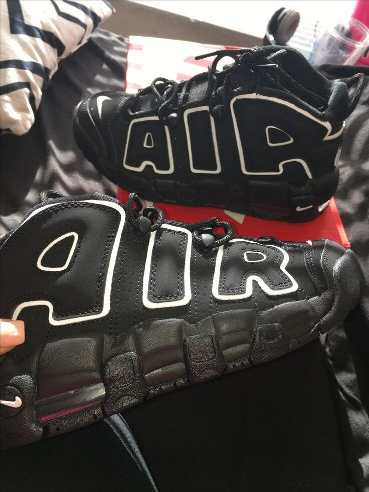 NIKE AIRMAX UPTEMPO