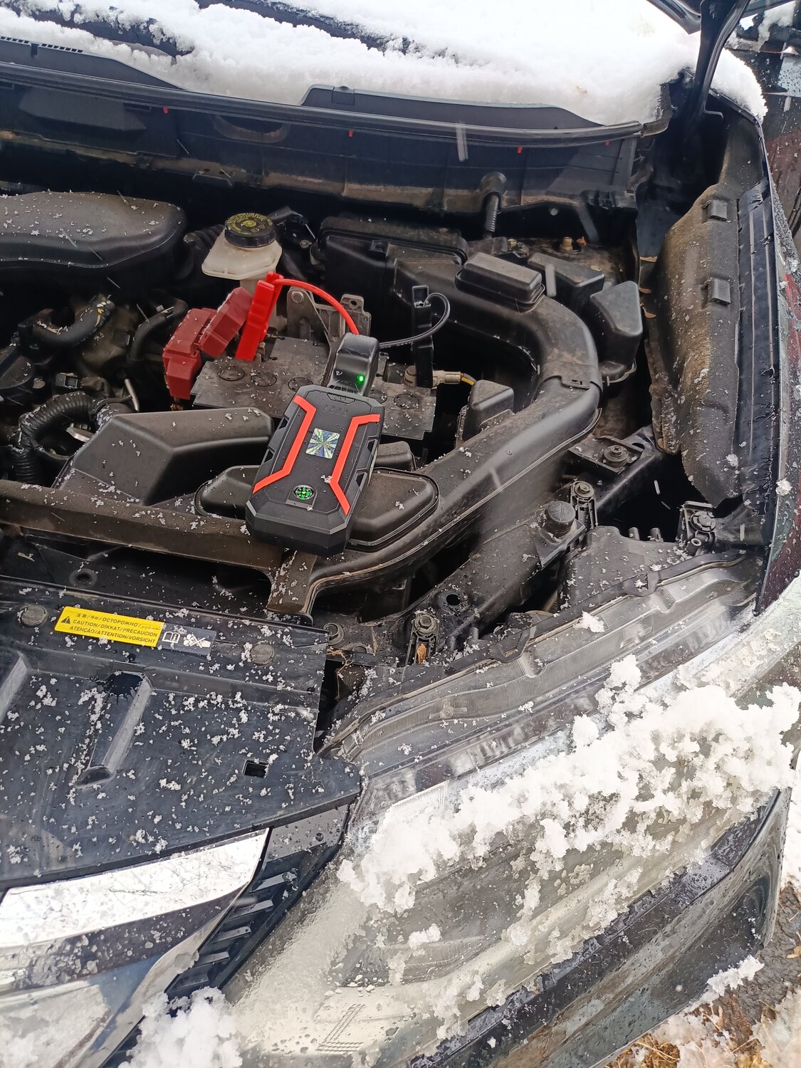 прикурить автомобиль нижний новгород, ниссан кашкай моторный отсек, ниссан кашкай j 11, аккумулятор инфинити fx37, ниссан кашкай j 10