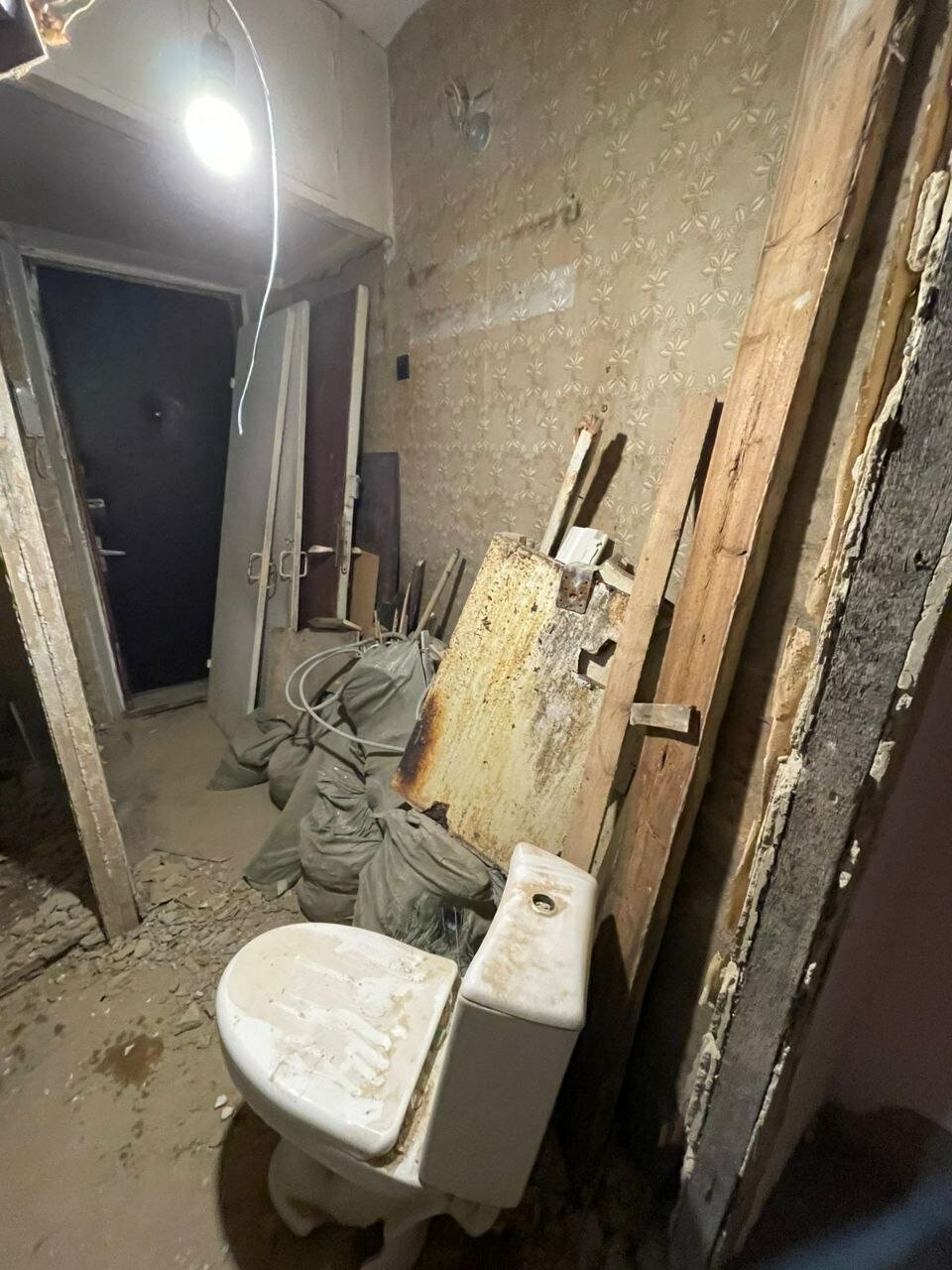 сантехкабина и209а, сантехкабина в панельном доме, ii-68 сантехкабина, туалет в панельном доме, демонтаж сантехкабины в панельном доме