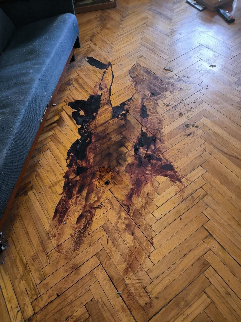 уборка квартиры после трупа, кровь на полу, восстановление паркета, старый паркет, кровь на полу в квартире