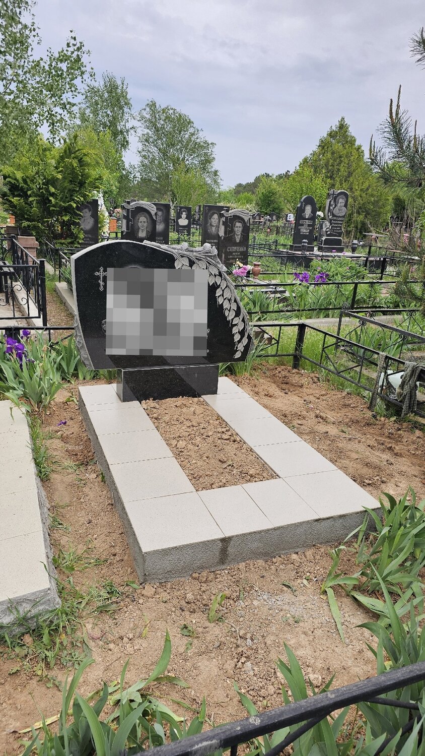 памятники могильные, гранитные памятники, элитные надгробные памятники, могила памятник, надгробные памятники