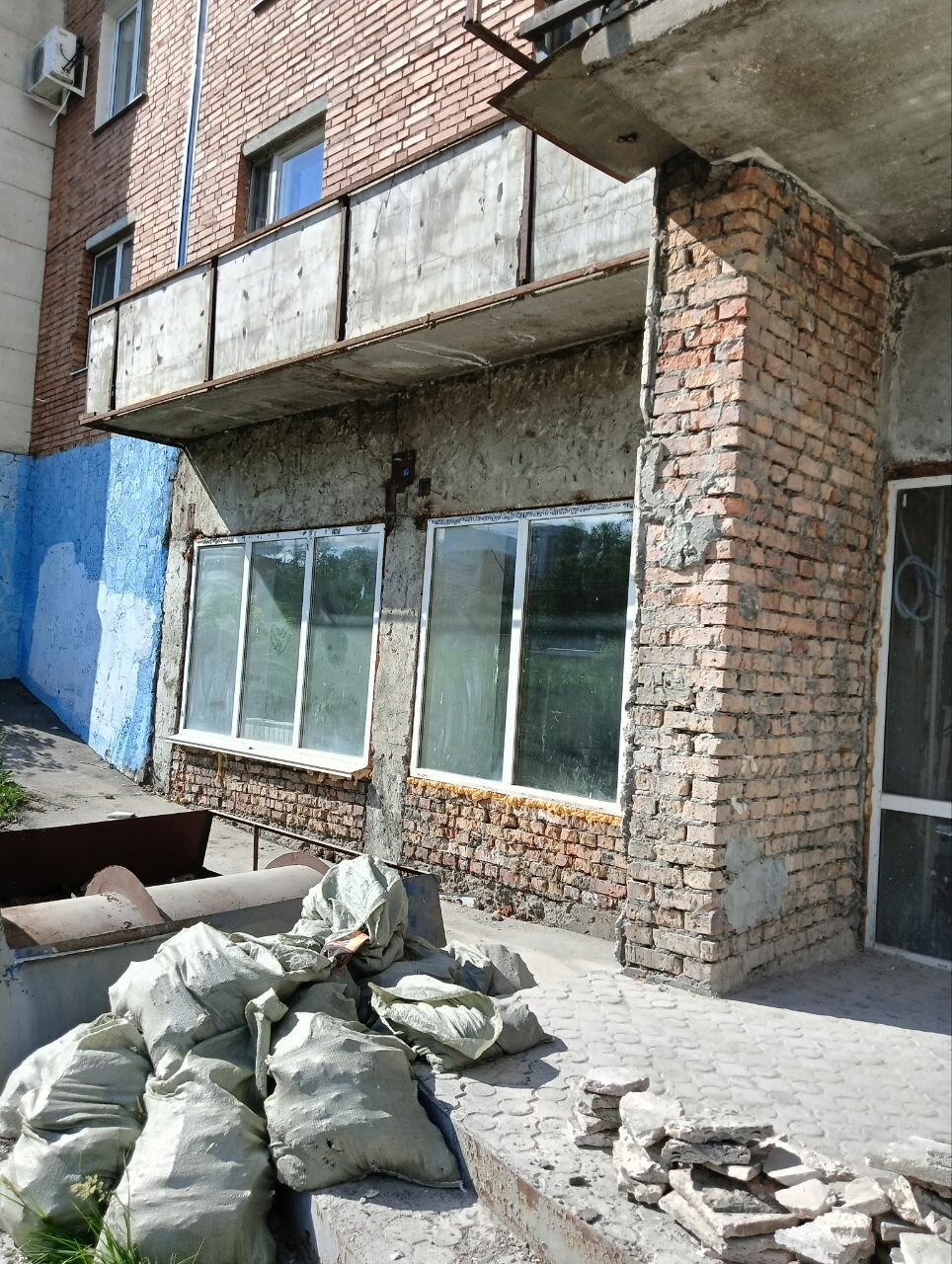 здание, жилой дом, дом, жилое здание, обрушилась стена дома