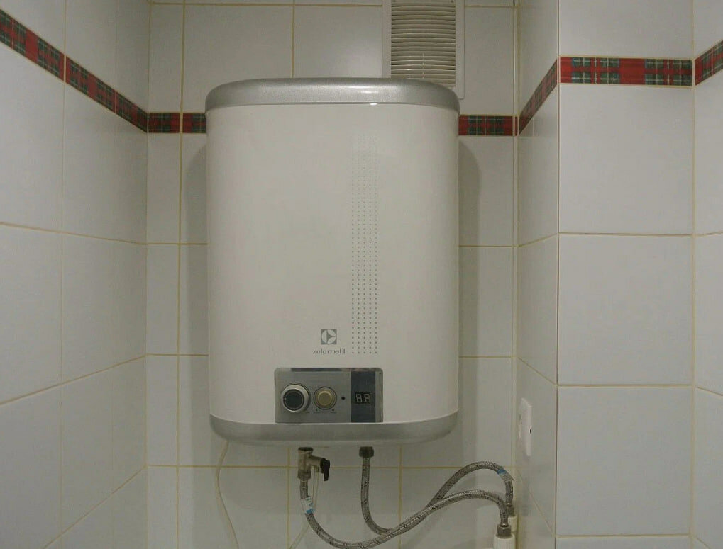 электрический водонагреватель electrolux ewh 30, бойлер электрический, водонагреватель накопительный electrolux ewh, накопительный электрический водонагреватель, водонагреватель накопительный electrolux ewh 30