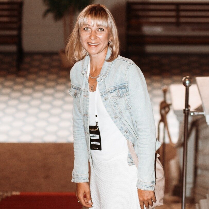 Елена Давыдова