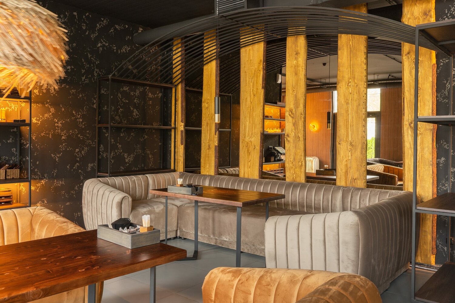 мята lounge, интерьер кальянной в стиле лофт, мята лаунж, феромон кальянная приморская, мята платинум кальянная