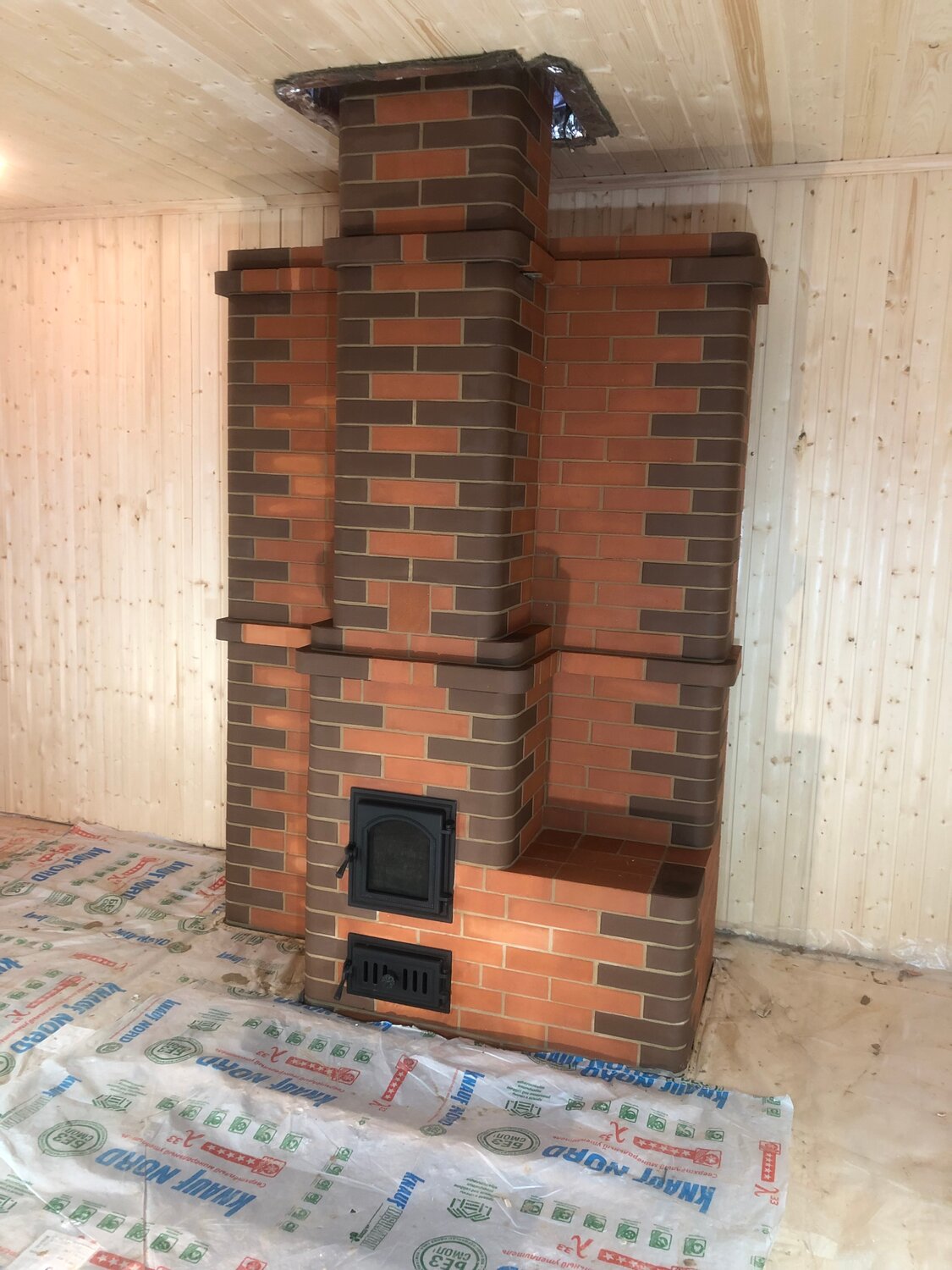 кирпичная печь, кирпичная печь голландка, отопительная печь из кирпича, печь для дома кирпичная, кирпичная печь для бани