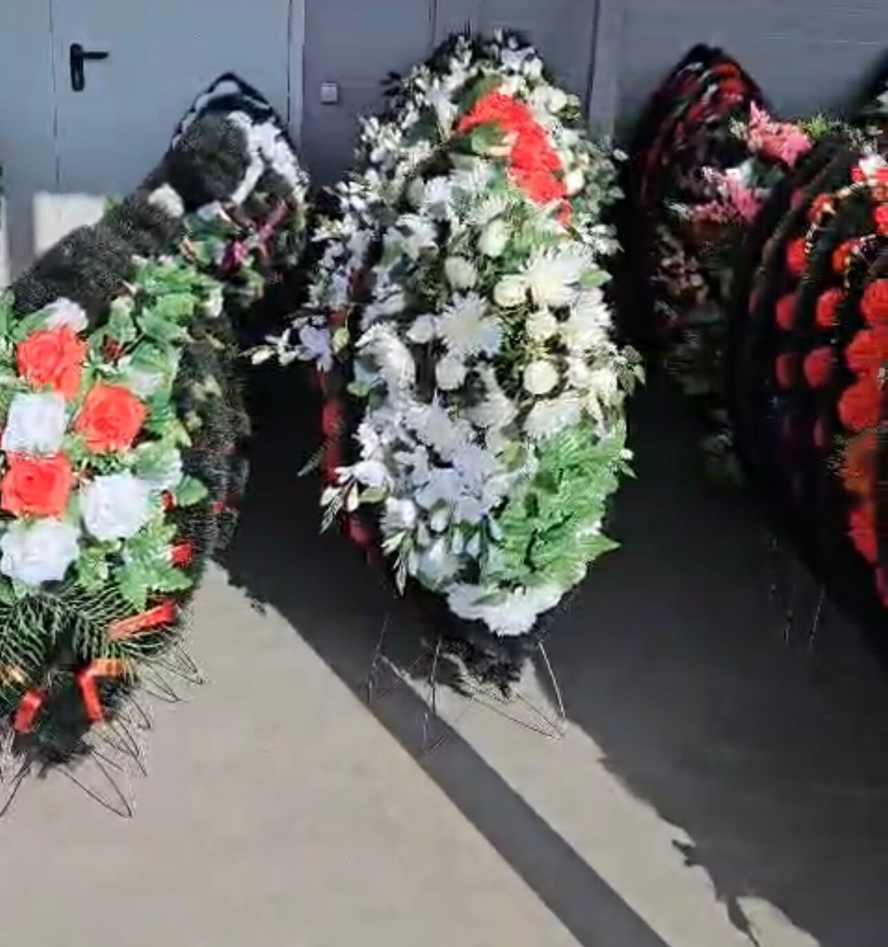 венки похоронные, венки ритуальные, ритуальные венки флоритус, ритуальные венки елены присяжнюк, траурные венки