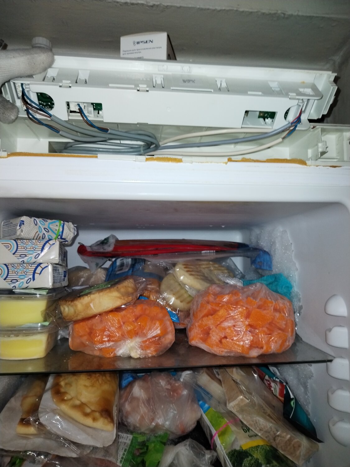 холодильник, еда в холодильнике, продукты в холодильник, полный холодильник, открытый холодильник