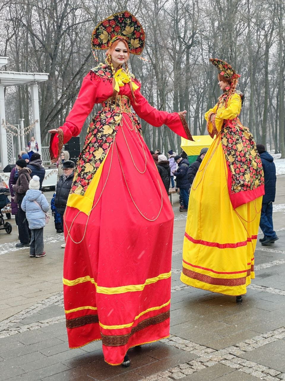 масленичное гуляние, народные гуляния на масленицу, хоровод на масленицу, масленица празднование, масленица в москве