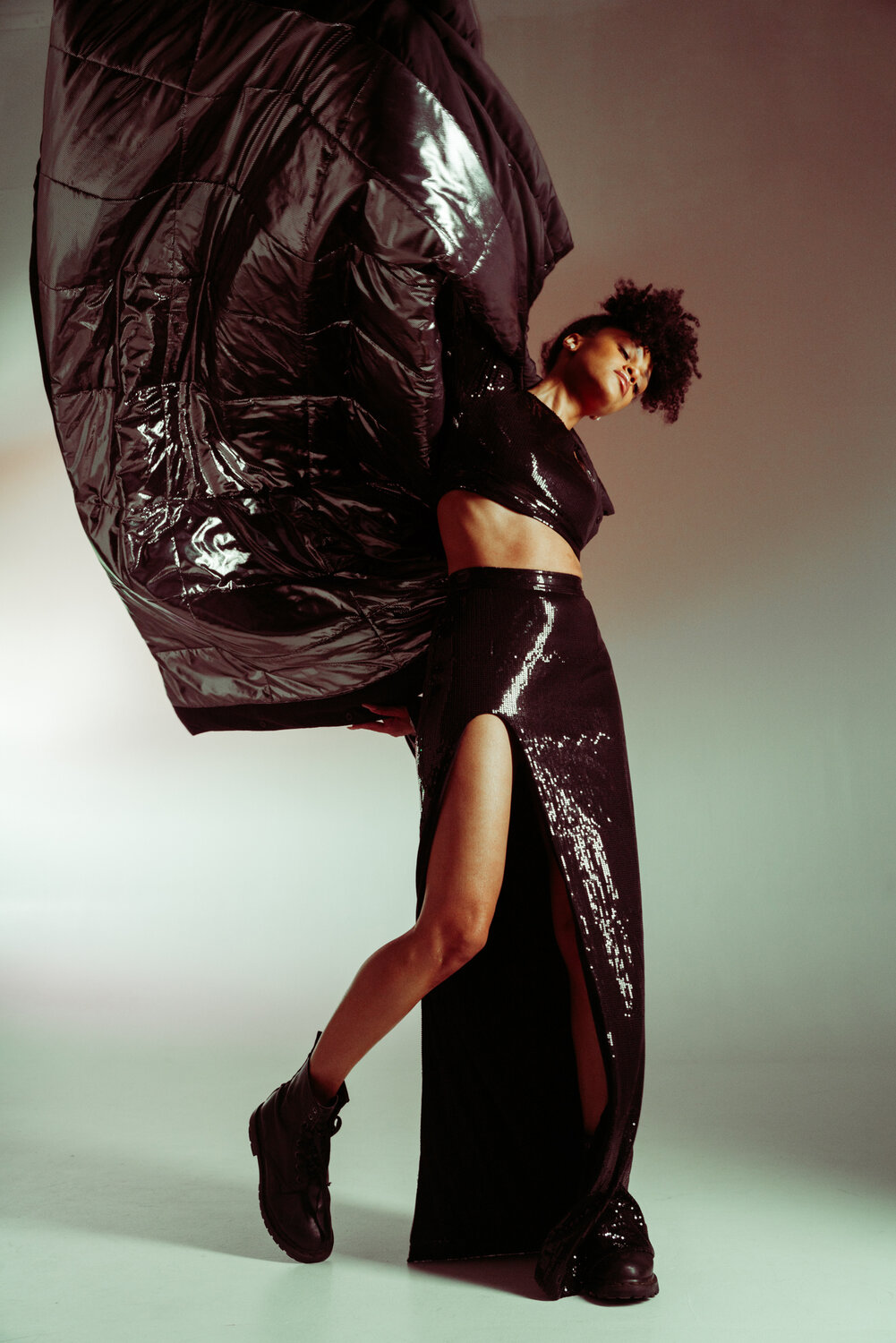 женская мода, высокая мода, в мода, модные позы, модная куртка