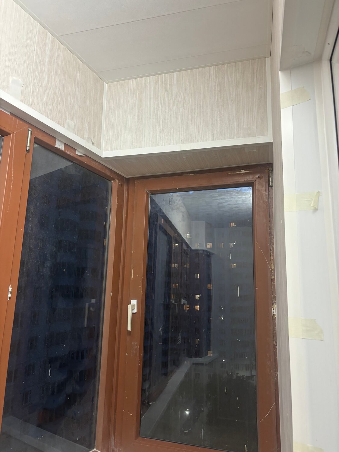 внутренняя отделка балкона, отделка балкона вагонкой, отделка балкона, отделка балконов и лоджий, лоджия балкон