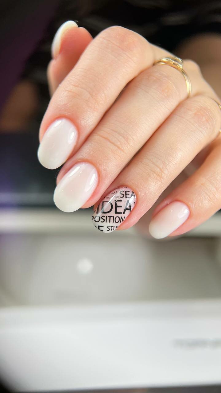 ногти, маникюр 💅, маникюр молочный с дизайном, дизайна ногтей, идеи маникюр