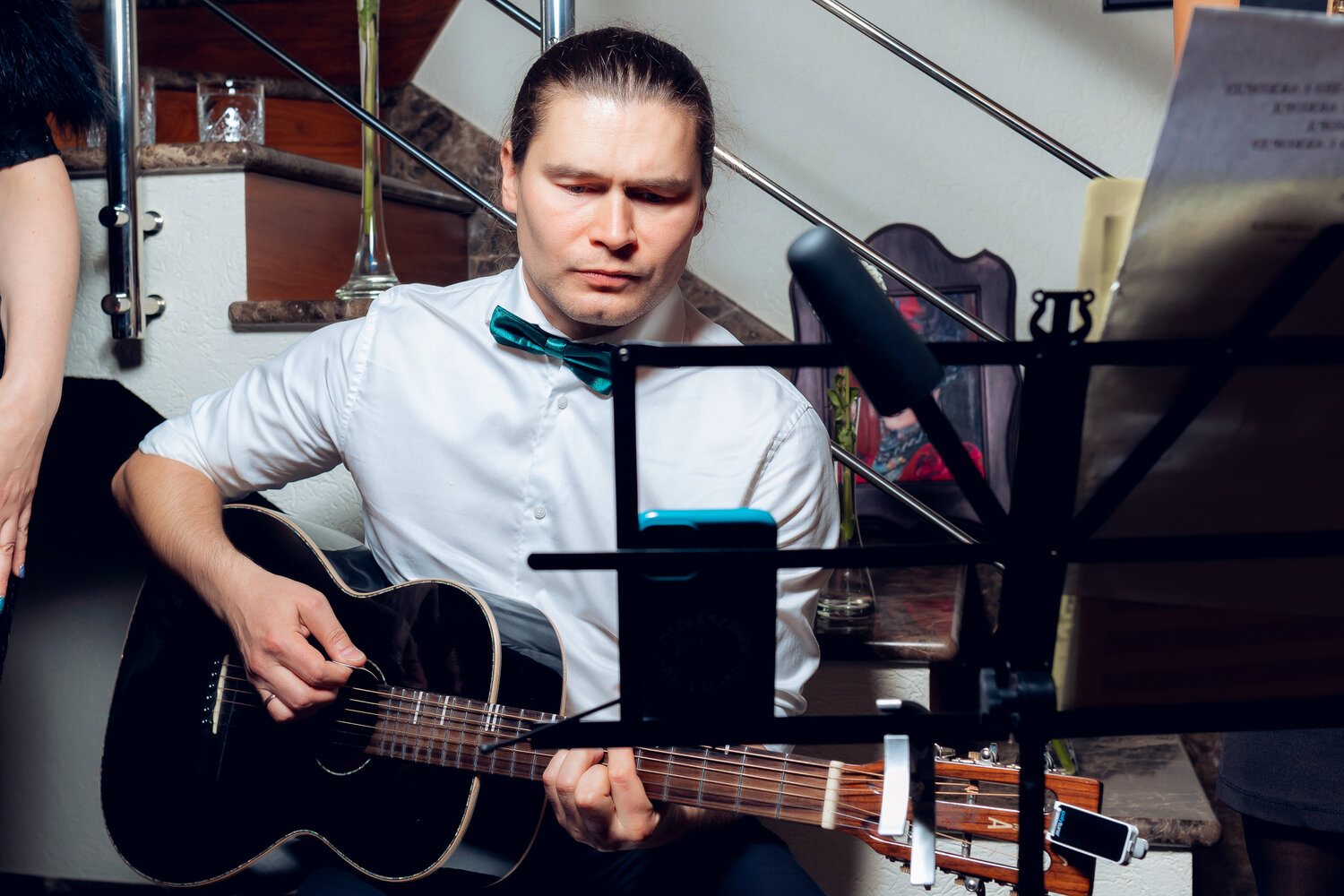 под гитару, классика гитара, игра на гитаре, красивые гитары, гитарист
