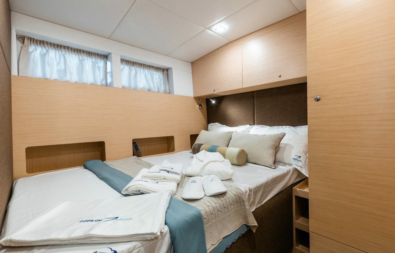 linssen yachts grand sturdy 30.0 sedan, каюта, beneteau oceanis 40.1, яхта dufour 460 grand large, каюта на яхте