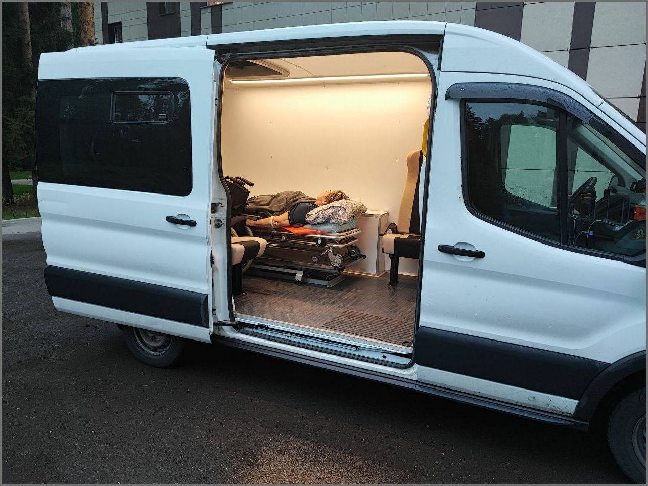 ford transit, ford transit грузопассажирский, ford transit 2, форд транзит 2021 грузопассажирский, Volkswagen Caddy III Рестайлинг