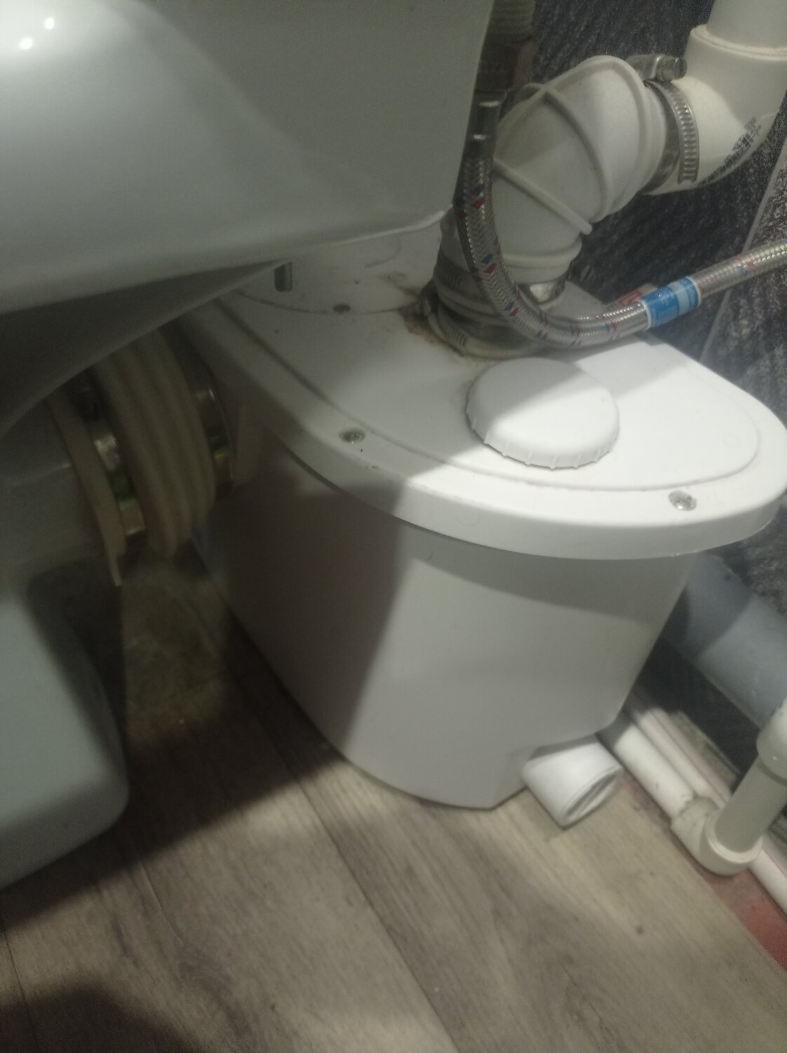 sololift2 wc-3 присоединение унитаза, канализационные насосы, канализационный насос для унитаза, сололифт для канализации, напорная канализация сололифт