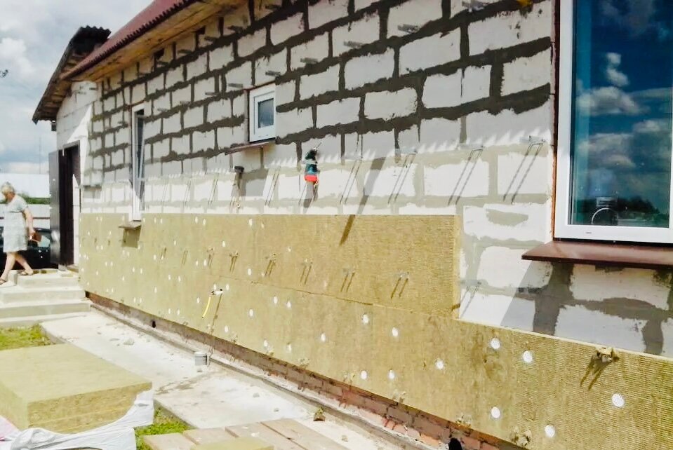 утепление фасада, утепление дома из газобетона, утепление дома, утепление фасада дома, утепление стен дома снаружи