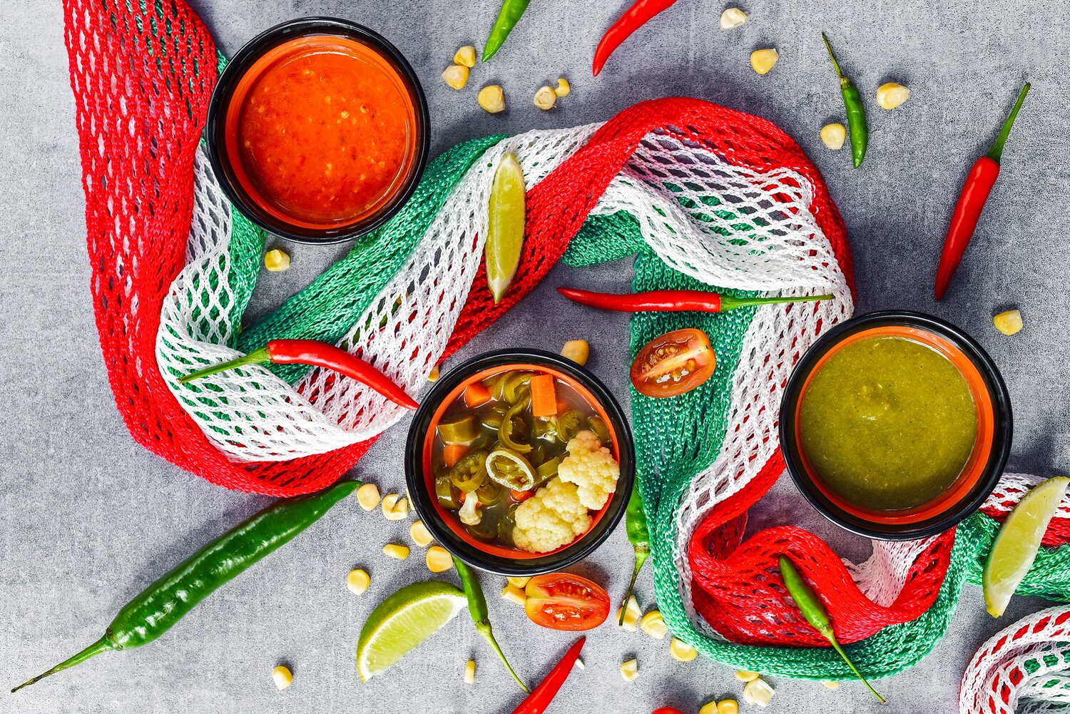 мексиканская кухня, мексиканская кухня постер, мексиканский соус, индийская еда фон, мексиканская кухня стол