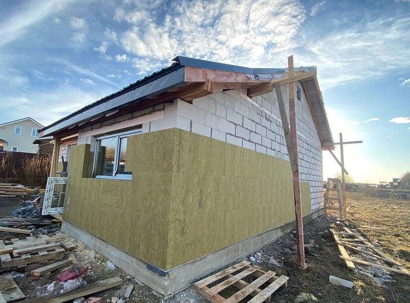 вентилируемый фасад частный дом, мокрый фасад, вентилируемый фасад, вентилируемый фасад для частного дома, утепление фасада дома