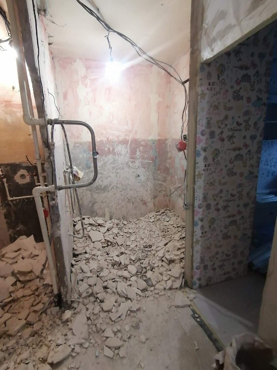 демонтаж сантехкабины в панельном доме, сантехкабина в панельном доме, мебель, сантехкабина в кирпичном доме, сантехкабина в хрущевке демонтаж