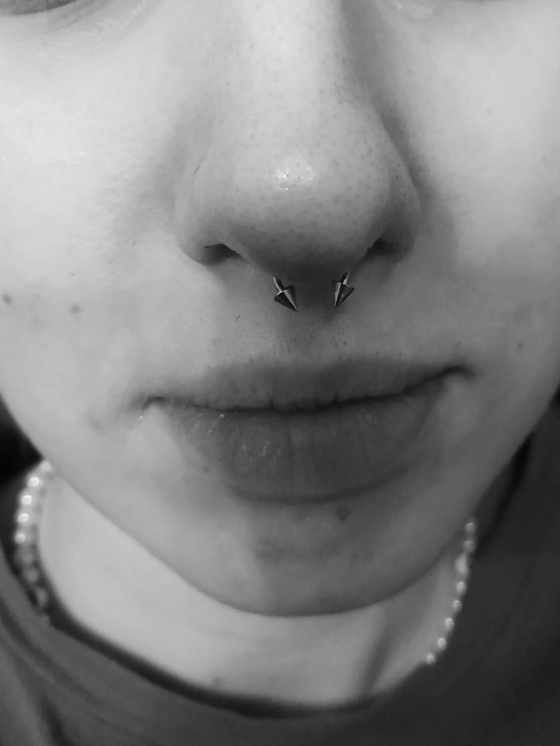 септум пирсинг, септум, септум прокол носа, пирсинг носа септум, пирсинг и