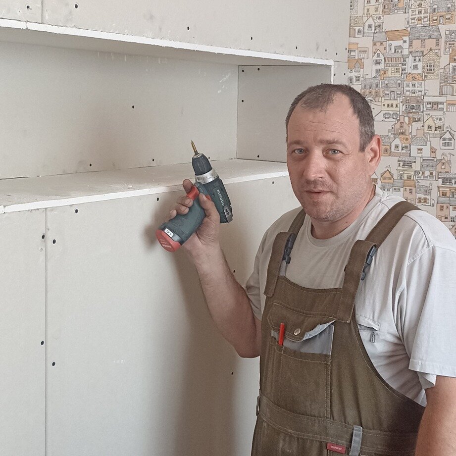 Александр Манаев