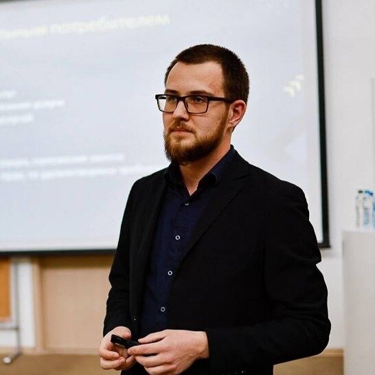 Роман Каримов