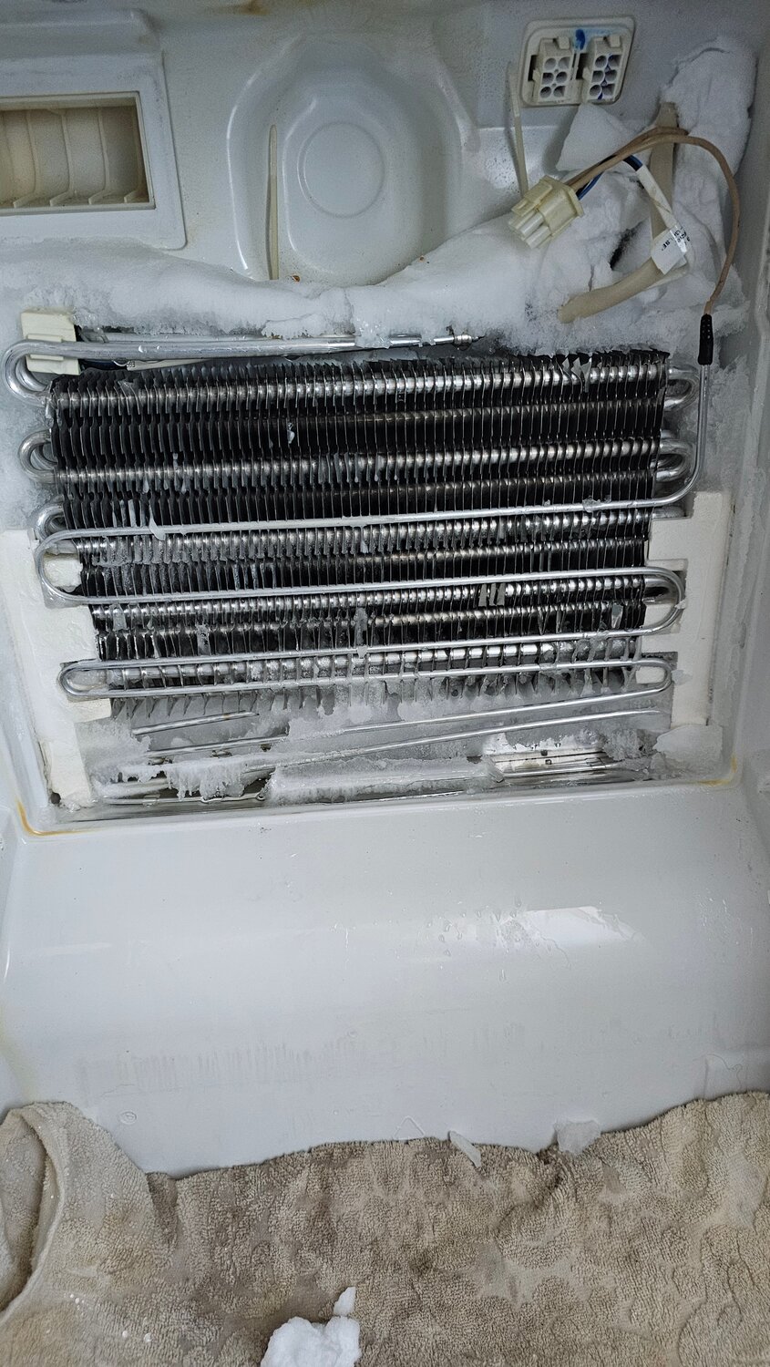 испаритель холодильника, холодильник ноу фрост, холодильник индезит ноу фрост, испаритель индезит ноу фрост, испаритель indesit no frost