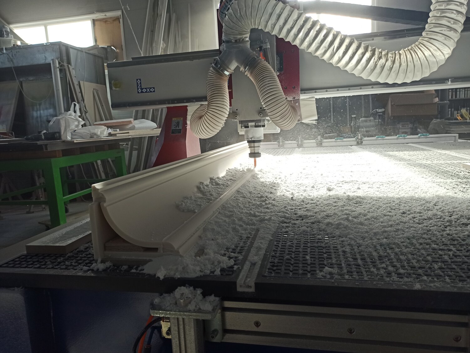 фрезерные станки с чпу, фрезеровка пластика на чпу, чпу фрезеровка, трехосевой фрезерный станок с чпу, фрезерный станок с чпу 4-ех осевой