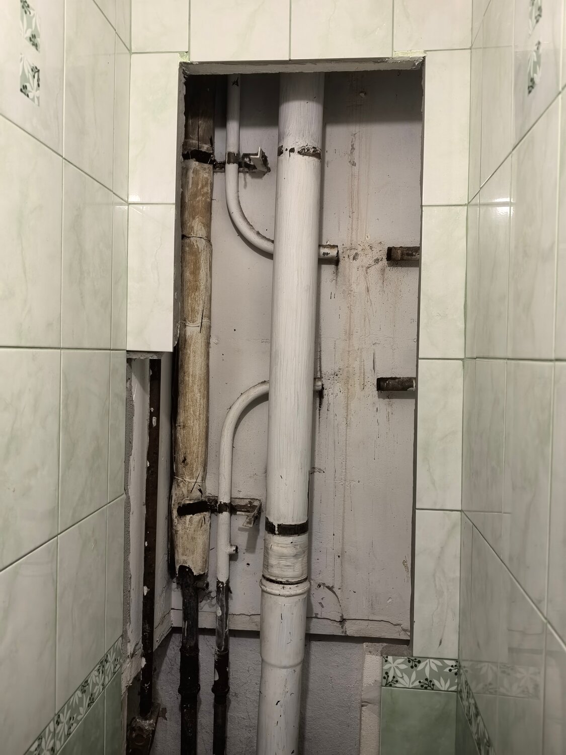 канализационная труба в квартире, канализационные стояки, замена стояка в квартире, трубы в квартире, замена труб в квартире