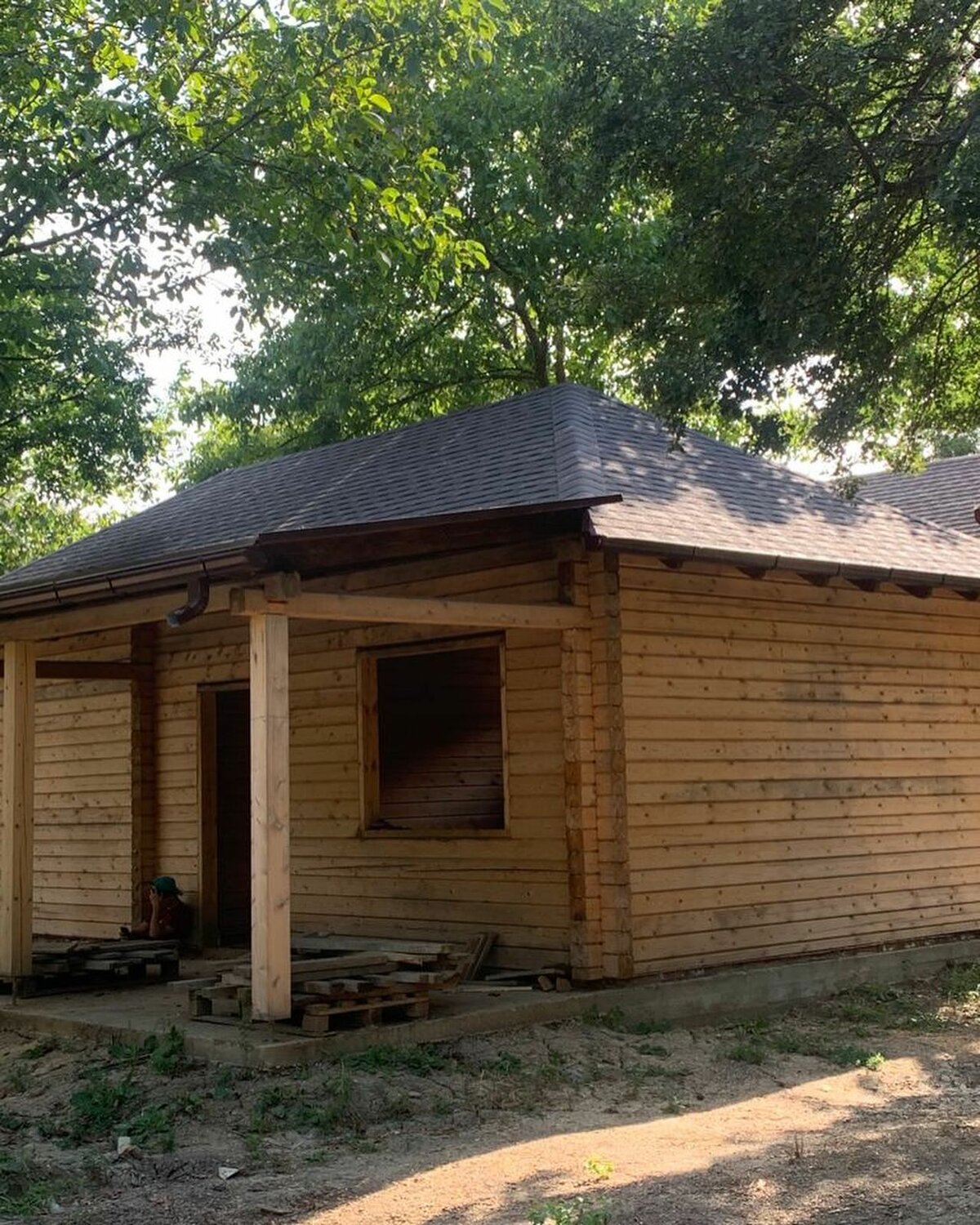 баня из бруса, баня 6 6 из профилированного бруса, баня из бруса 140х140, крыша для бани 4 на 4, крыша для бани