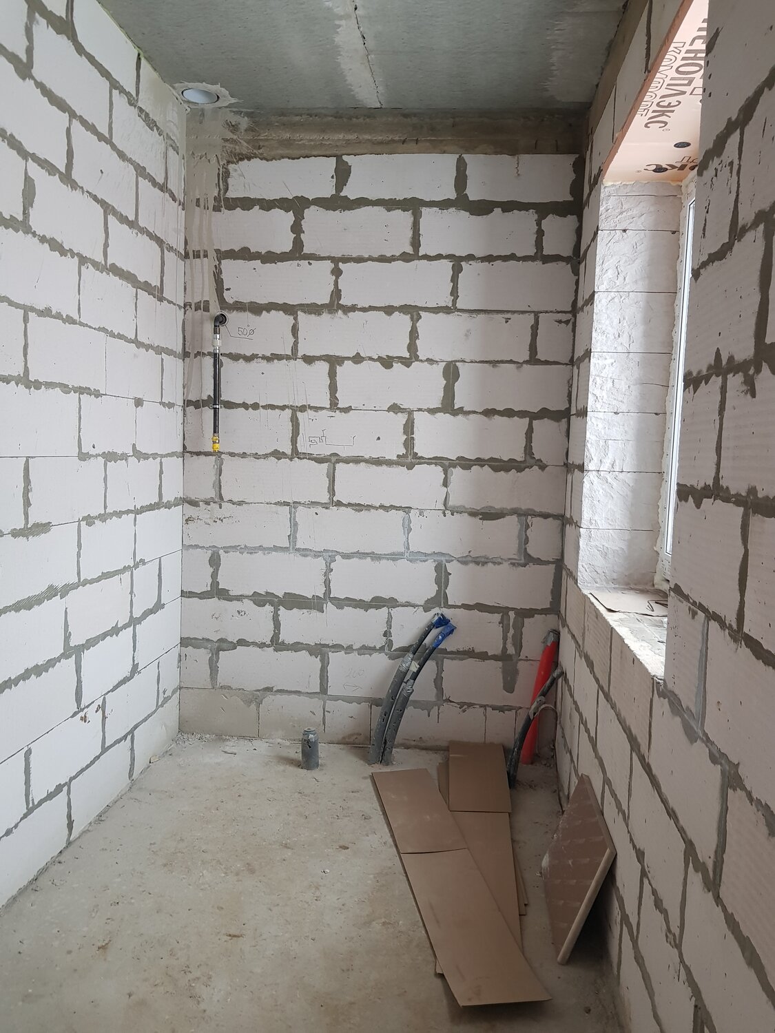 перегородка из пеноблоков, перегородка из газобетонных блоков, отделка черновая, стены из газобетонных блоков, перегородка из газобетона