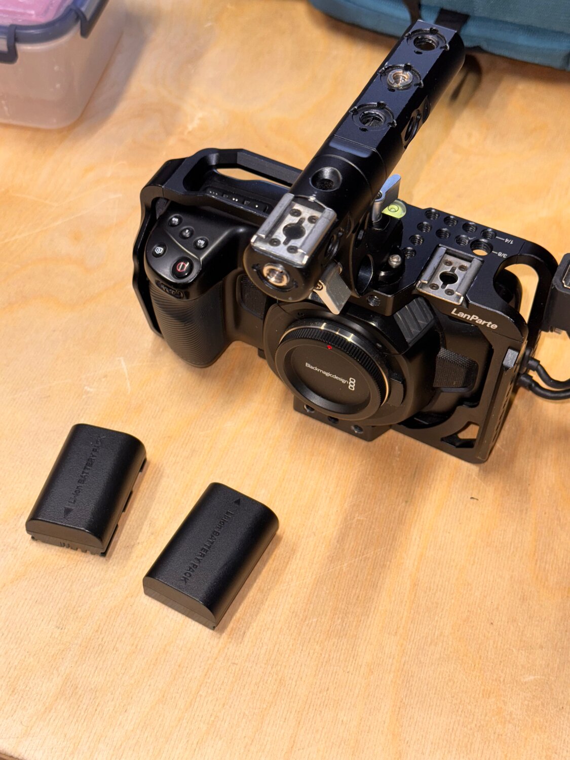 клетка для камеры tilta, blackmagic pocket cinema camera 4 k, крепление для камер, клетка tilta для bmpcc 4k/6k, камера blackmagic