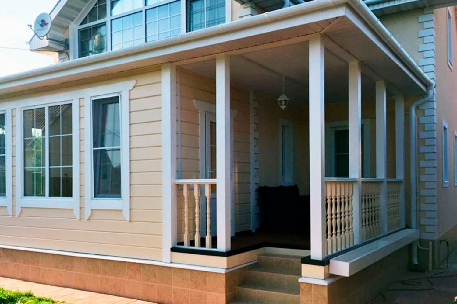 закрытая веранда с крыльцом, отделка веранды снаружи, веранда для дома, веранда к дому закрытая, веранда в частном доме