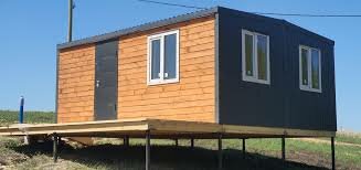 бытовка с верандой, модульный дом на сваях, дома бытовки, модульные домики для дачи, бытовка домик