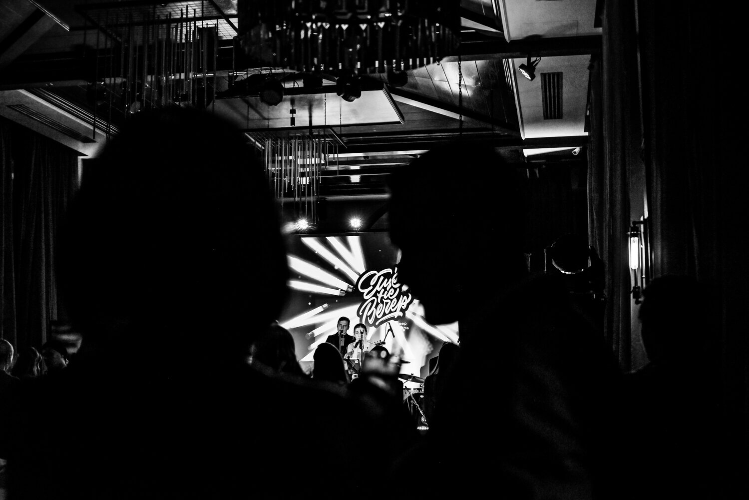 темнота, человек, studio 54 club new york, кафе, джаз