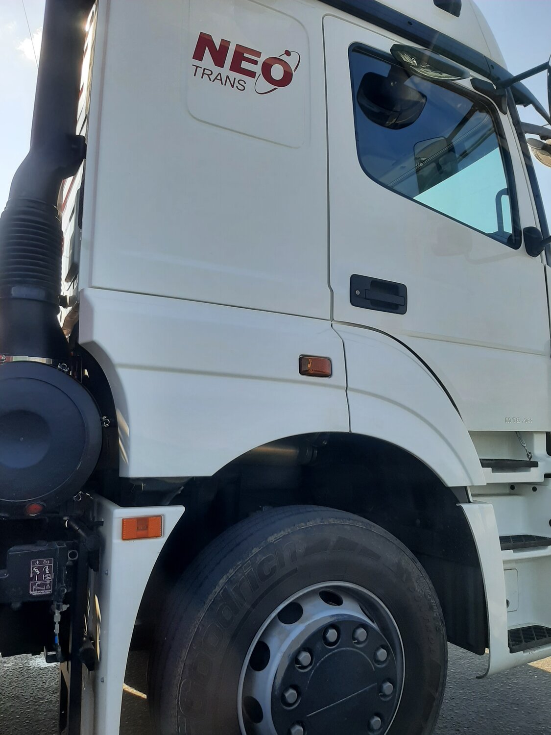 седельный тягач камаз, седельный тягач камаз 5490, грузовой автомобиль, камаз-5490, камаз 5490-802-dc тягач седельный ( газодизель)