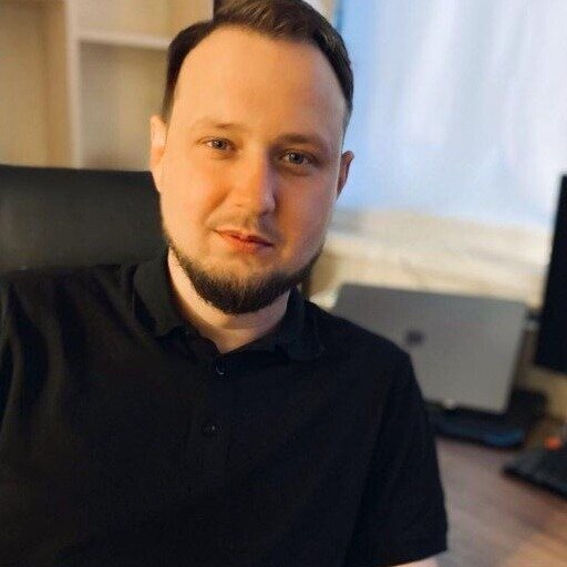 Вася Садырев