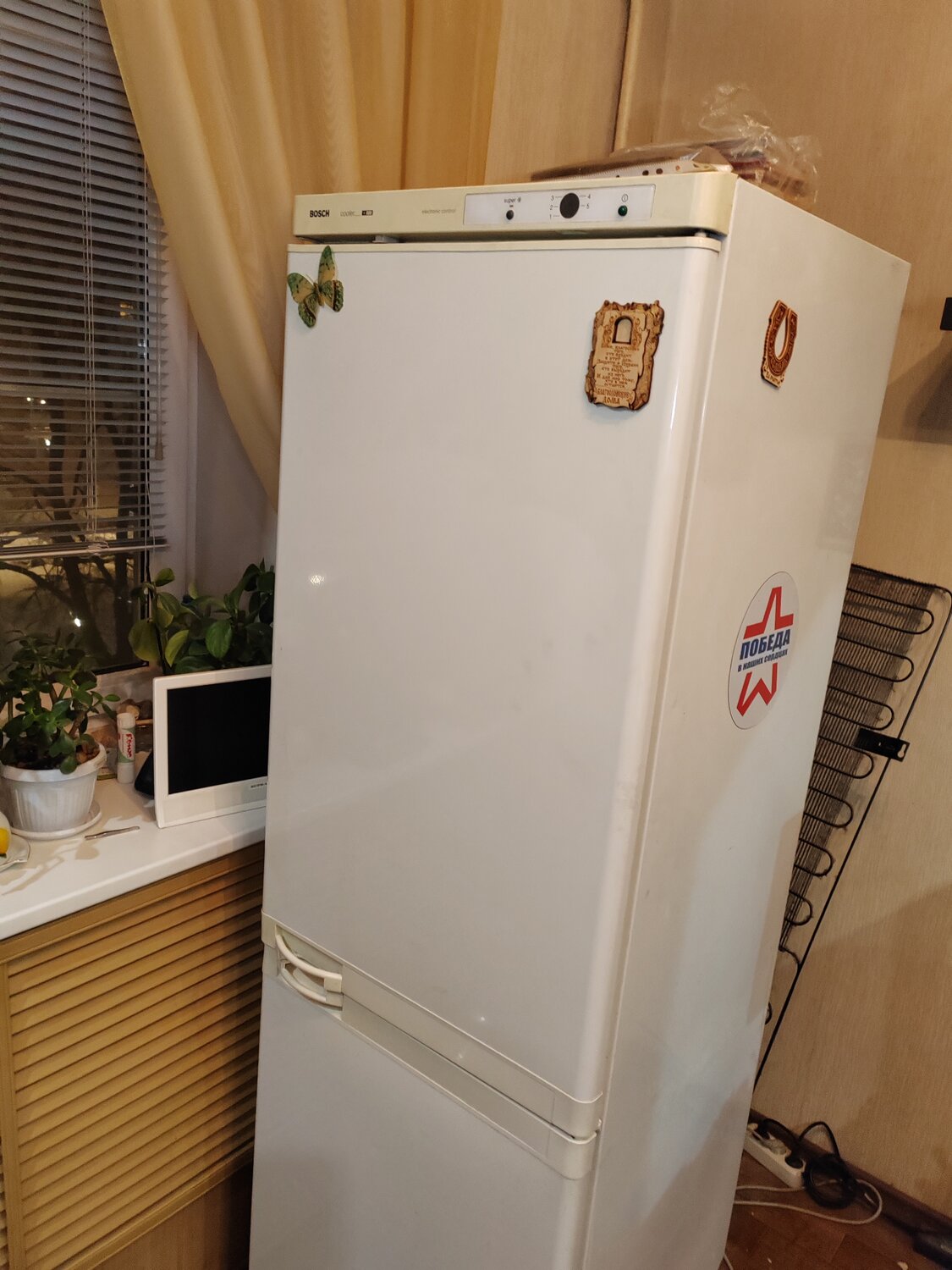 холодильник бу, холодильник, indesit холодильник, двухкамерный холодильник, холодильник старый