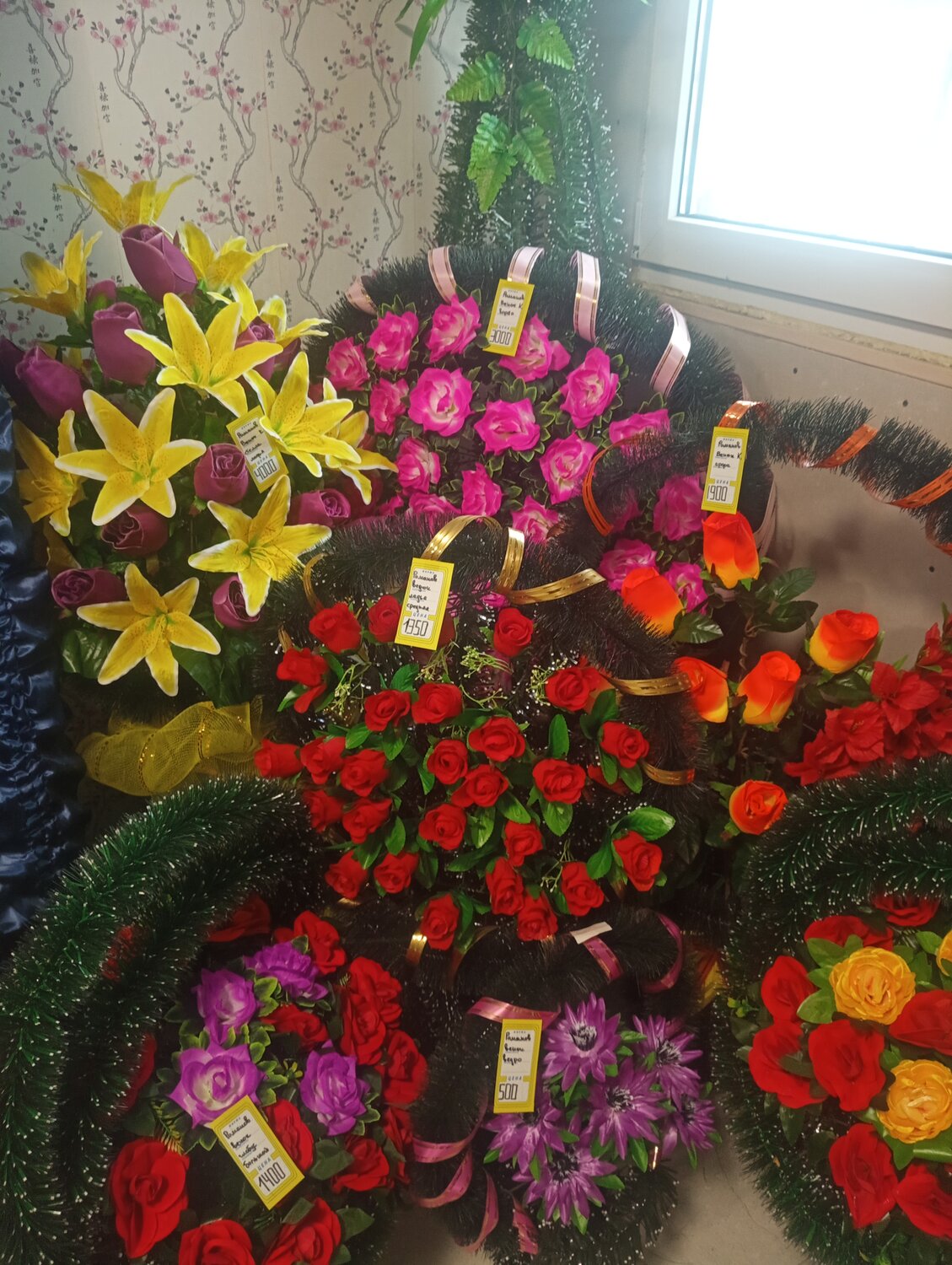 ритуальные венки, похоронное бюро траур, ритуал, ритуальные товары, ритуальные корзины