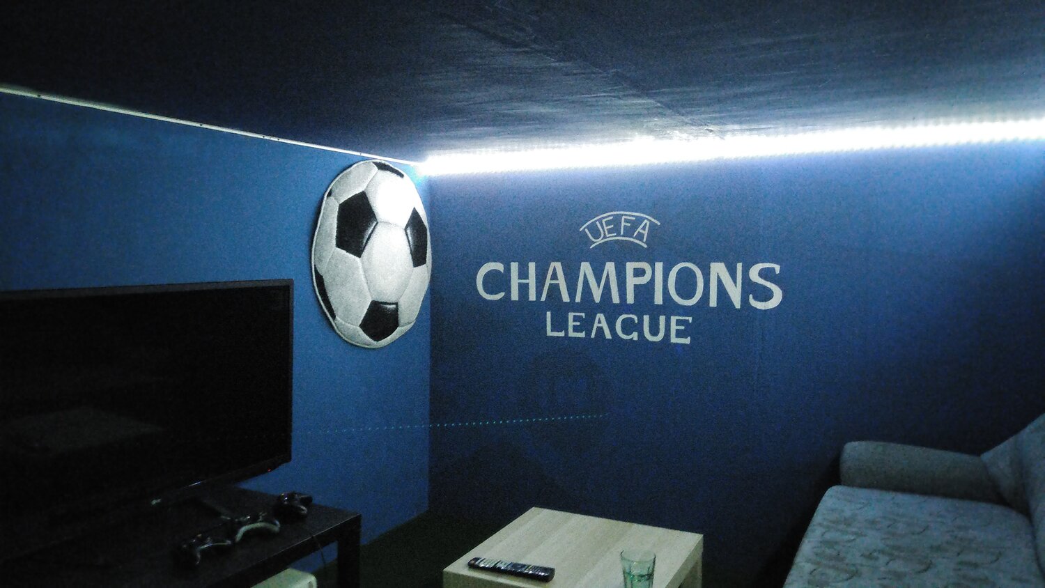 uefa champions league интро 2004, champions league, игровой зал баннер, финал лиги чемпионов уефа 2017, uefa champions league интро 2005