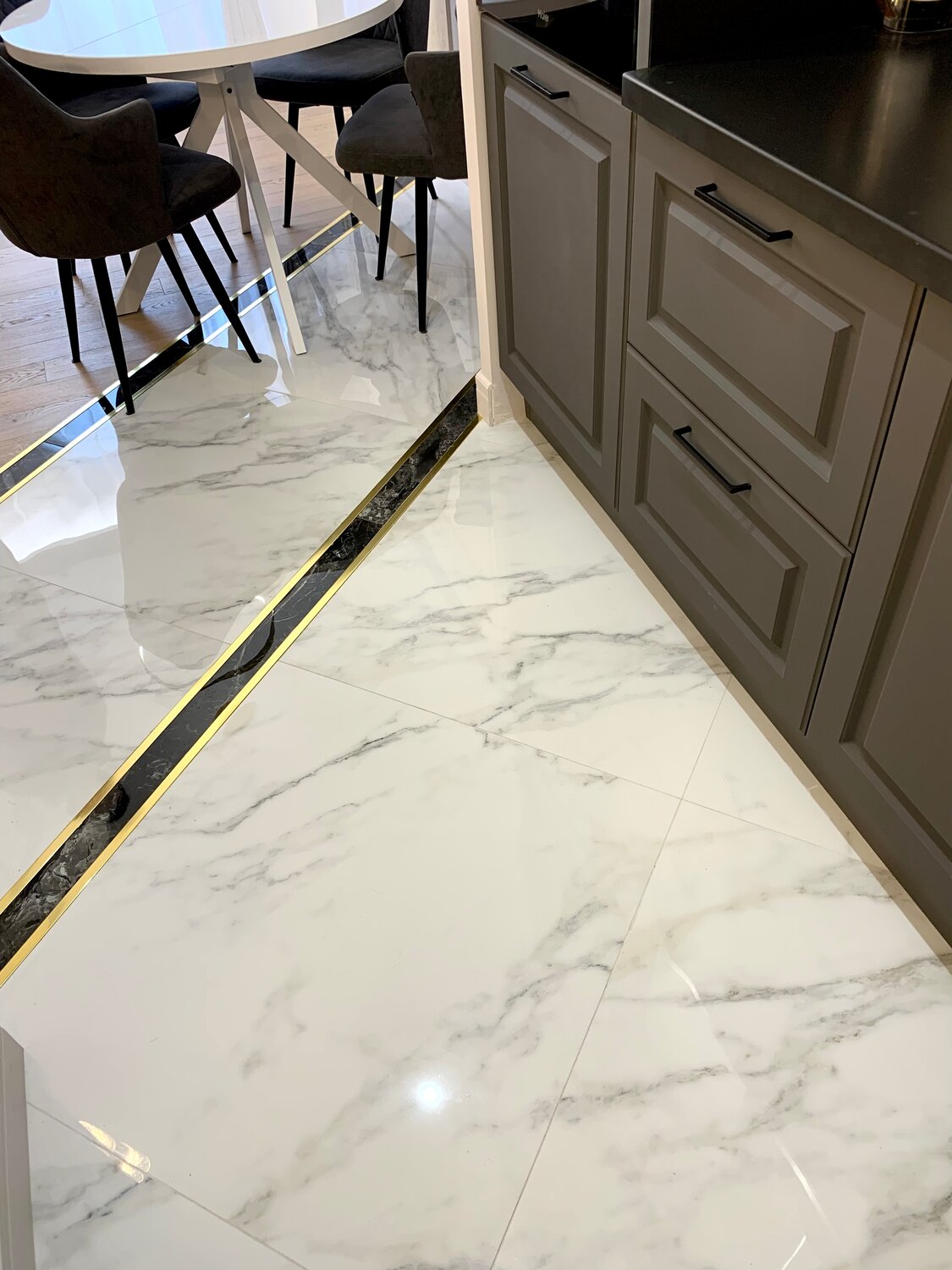 плитка под мрамор, мраморная плитка, плитка под мрамор в интерьере, керамогранит под мрамор, плитка мрамор