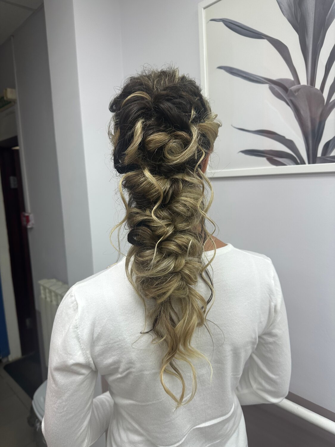 локоны прическа, девушка, прически, салон, локоны