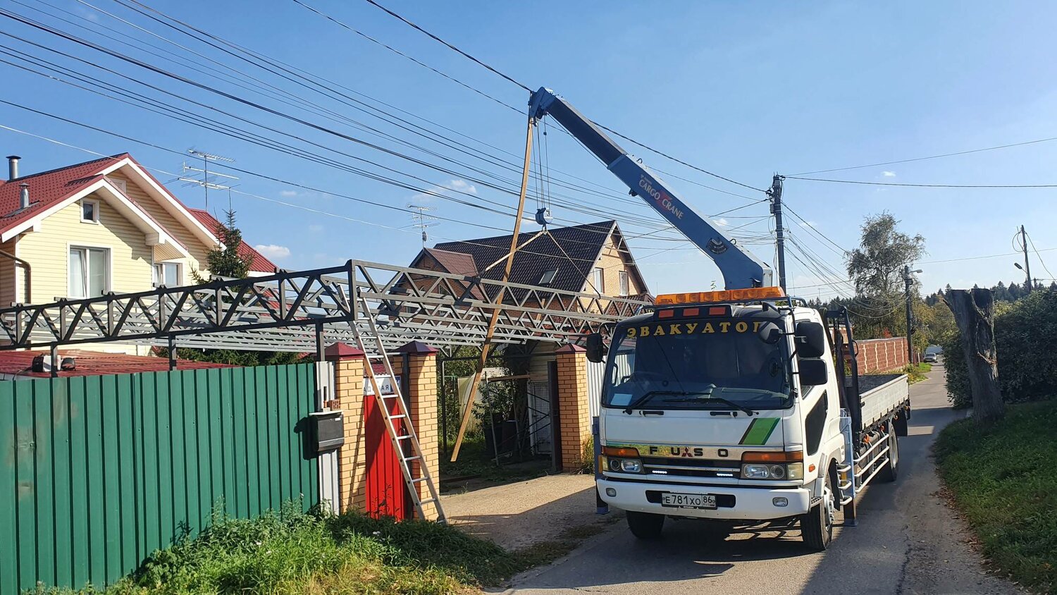 кран манипулятор, грузовик с манипулятором, манипулятор эвакуатор, эвакуатор с краном, кму манипулятор