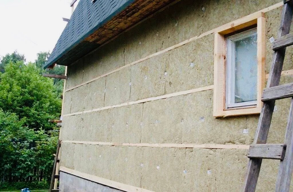 обрешетка под сайдинг с утеплителем rockwool, обшивка дома сайдингом с утеплителем, утепление дома снаружи, утеплитель под сайдинг, утепление дома