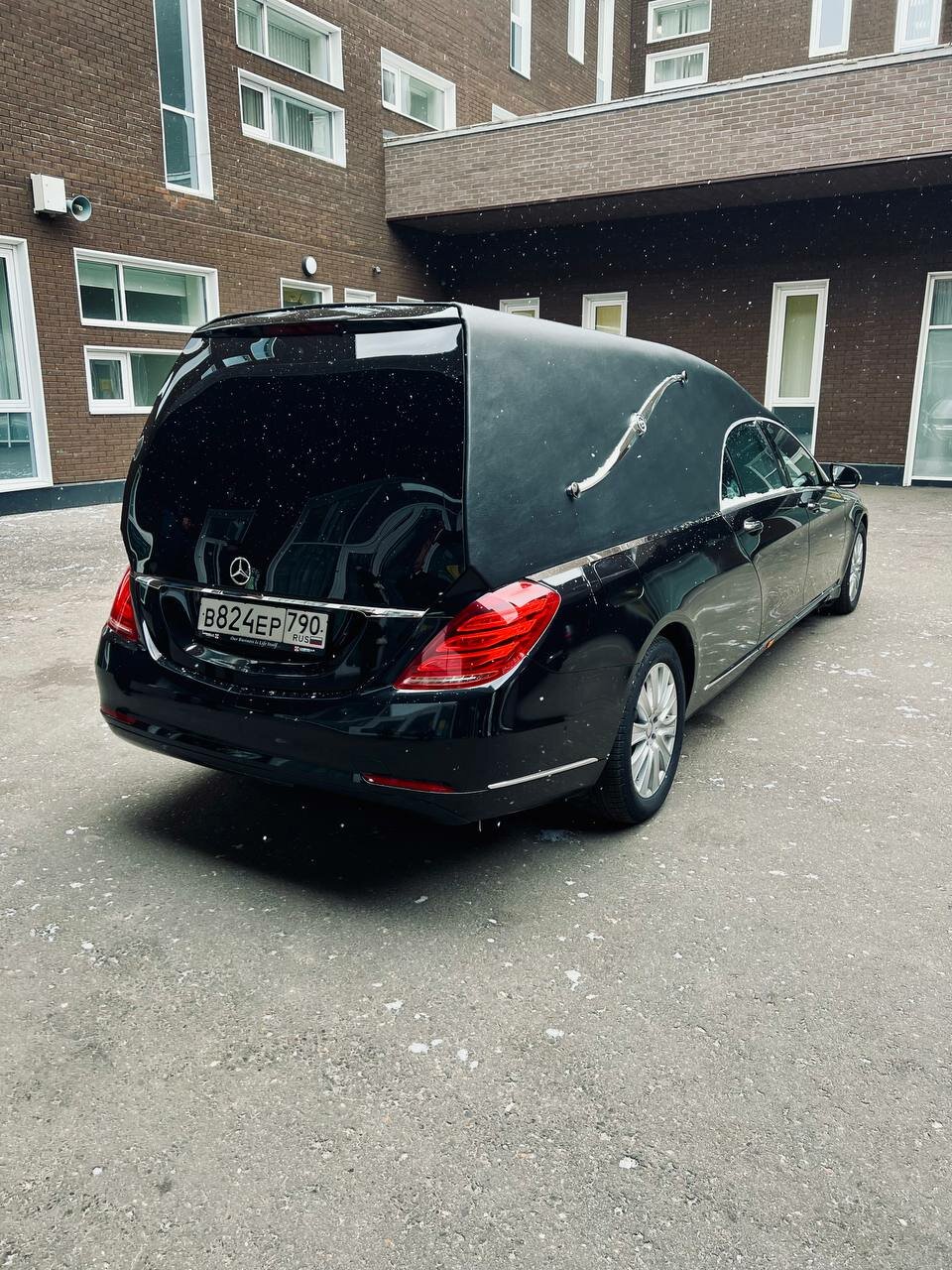 катафалк мерседес 222, mercedes-benz s-класс, мерседес катафалк, мерседес майбах 600, Hyundai Equus I