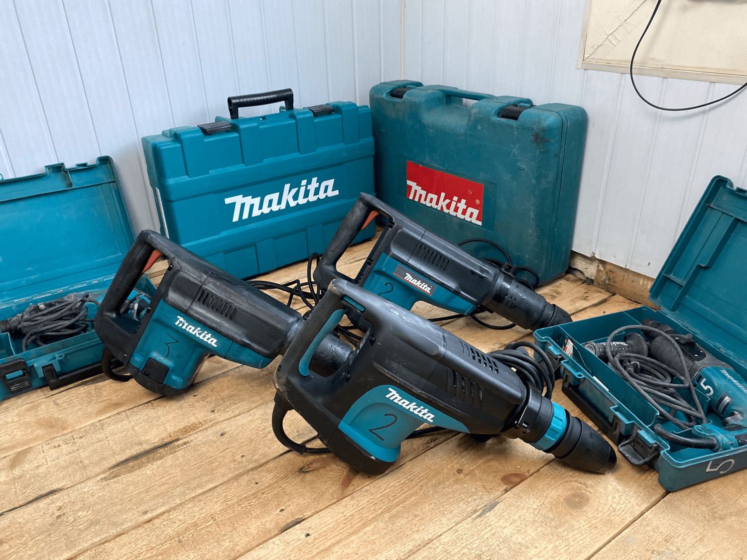 makita, перфоратор makita, отбойный молоток makita, сабельная пила makita, перфоратор makita hr 2470