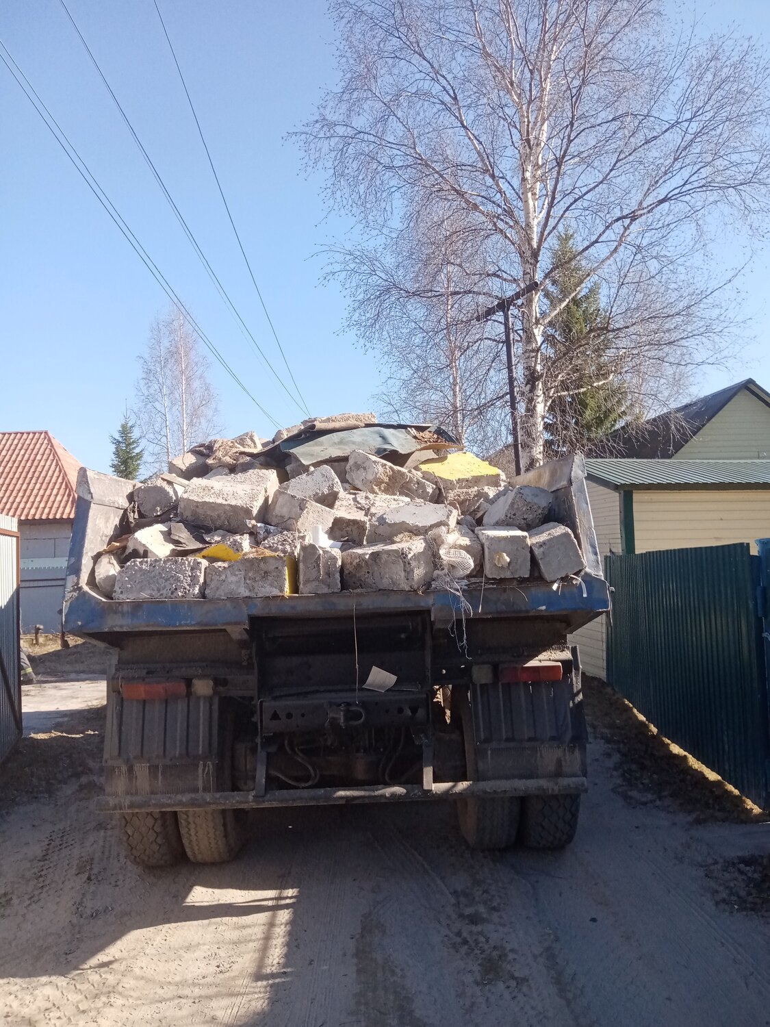 сосна дрова, дрова в тайшете, строительный мусор, доставка сыпучих грузов, перевозка гранита