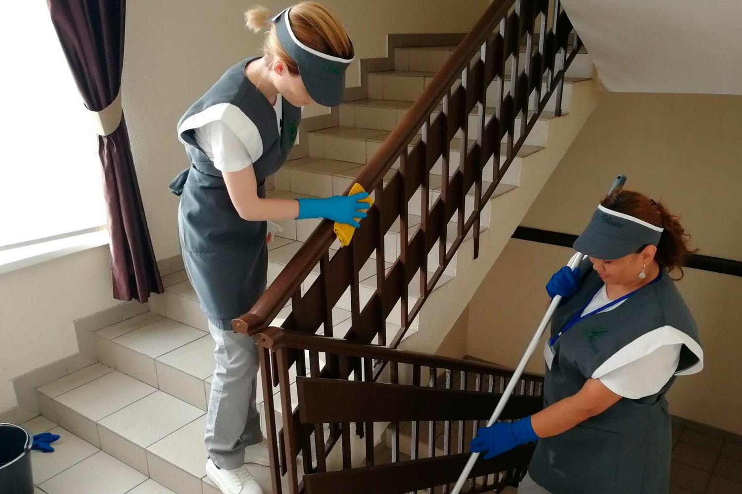 уборка подъездов, уборка, клининг уборка, уборка коттеджей, санитарная уборка